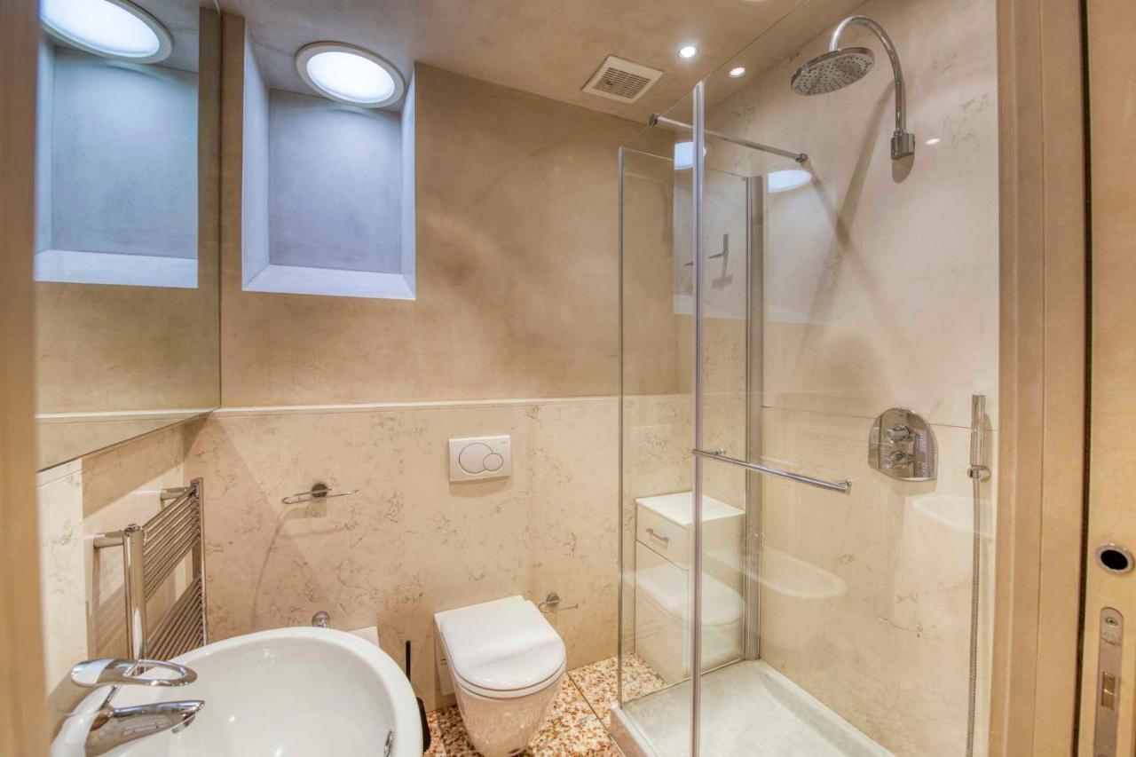 Apartmentsarena - Suite Mercatorum - Piazza Erbe 베로나 외부 사진