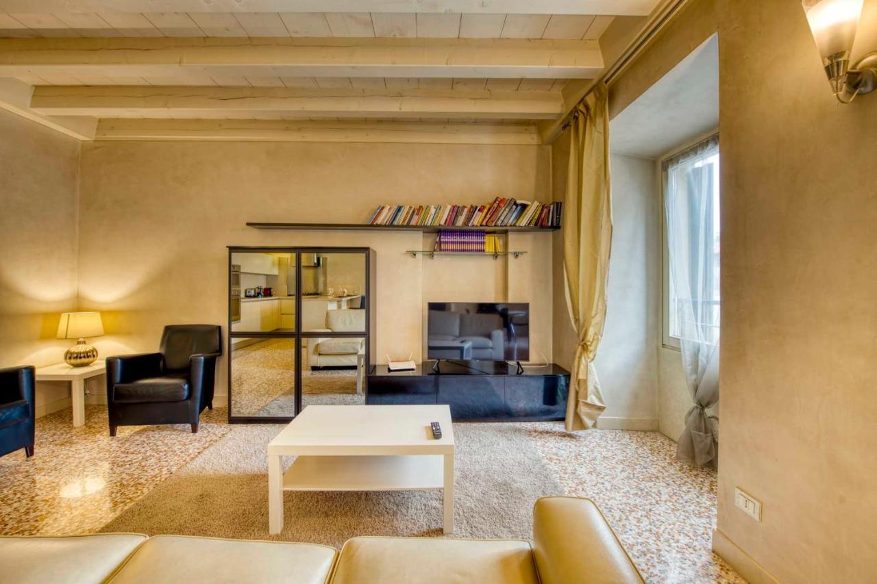 Apartmentsarena - Suite Mercatorum - Piazza Erbe 베로나 외부 사진