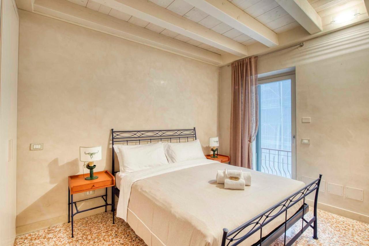 Apartmentsarena - Suite Mercatorum - Piazza Erbe 베로나 외부 사진