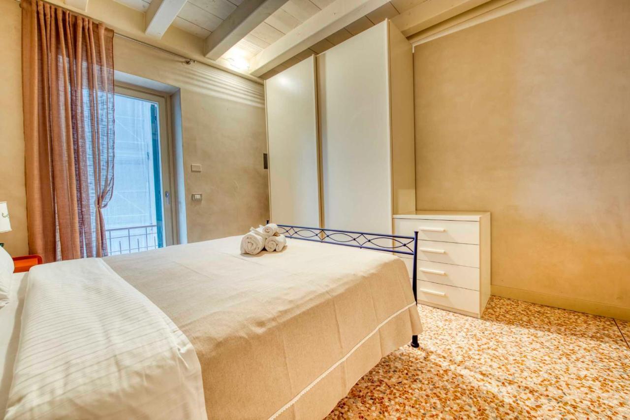 Apartmentsarena - Suite Mercatorum - Piazza Erbe 베로나 외부 사진