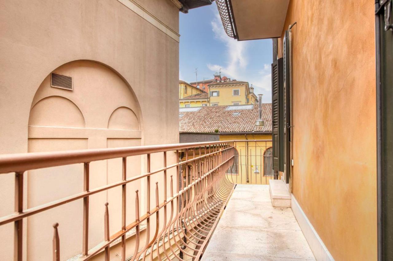 Apartmentsarena - Suite Mercatorum - Piazza Erbe 베로나 외부 사진